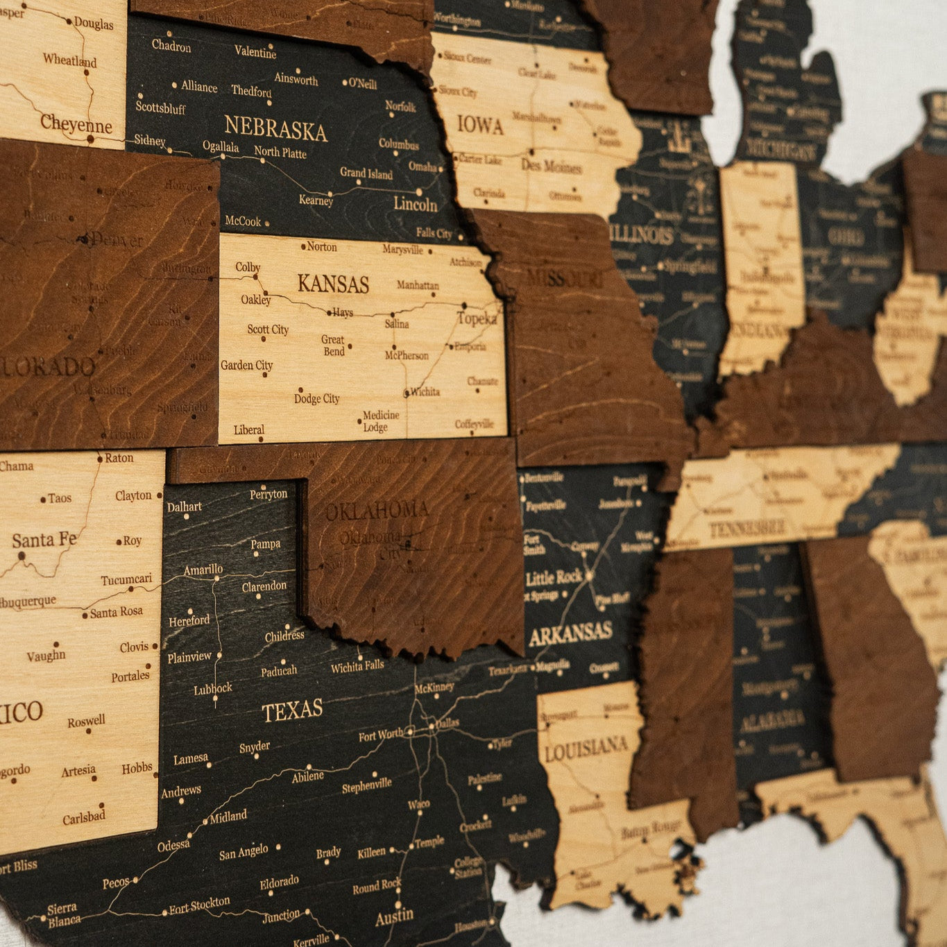 Wooden map of the United States with each state as a separate piece.